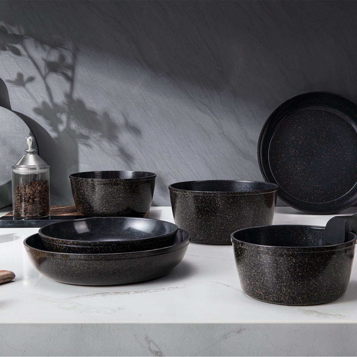 Laguiole – “Réactif” CAPPUCCINO 7-piece set Universal removable handle 5 MAISON DU LYS